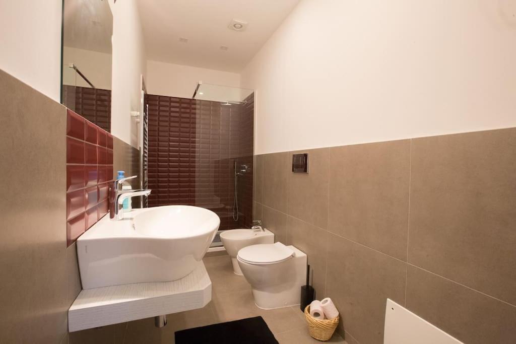 Appartamento 2 Camere Da Letto Al Politeama Palermo Exteriör bild