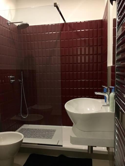 Appartamento 2 Camere Da Letto Al Politeama Palermo Exteriör bild